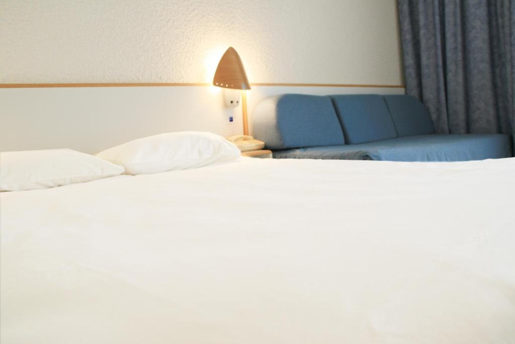 Hotel Des Thermes Les Domes Vichy Esterno foto