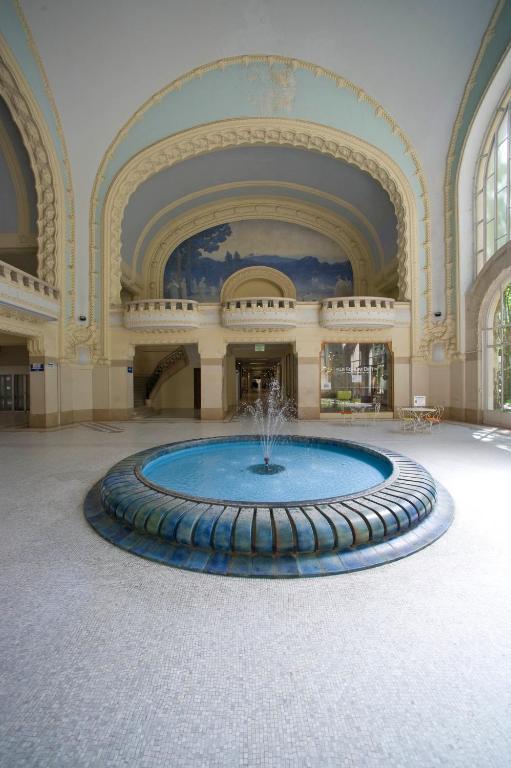 Hotel Des Thermes Les Domes Vichy Esterno foto